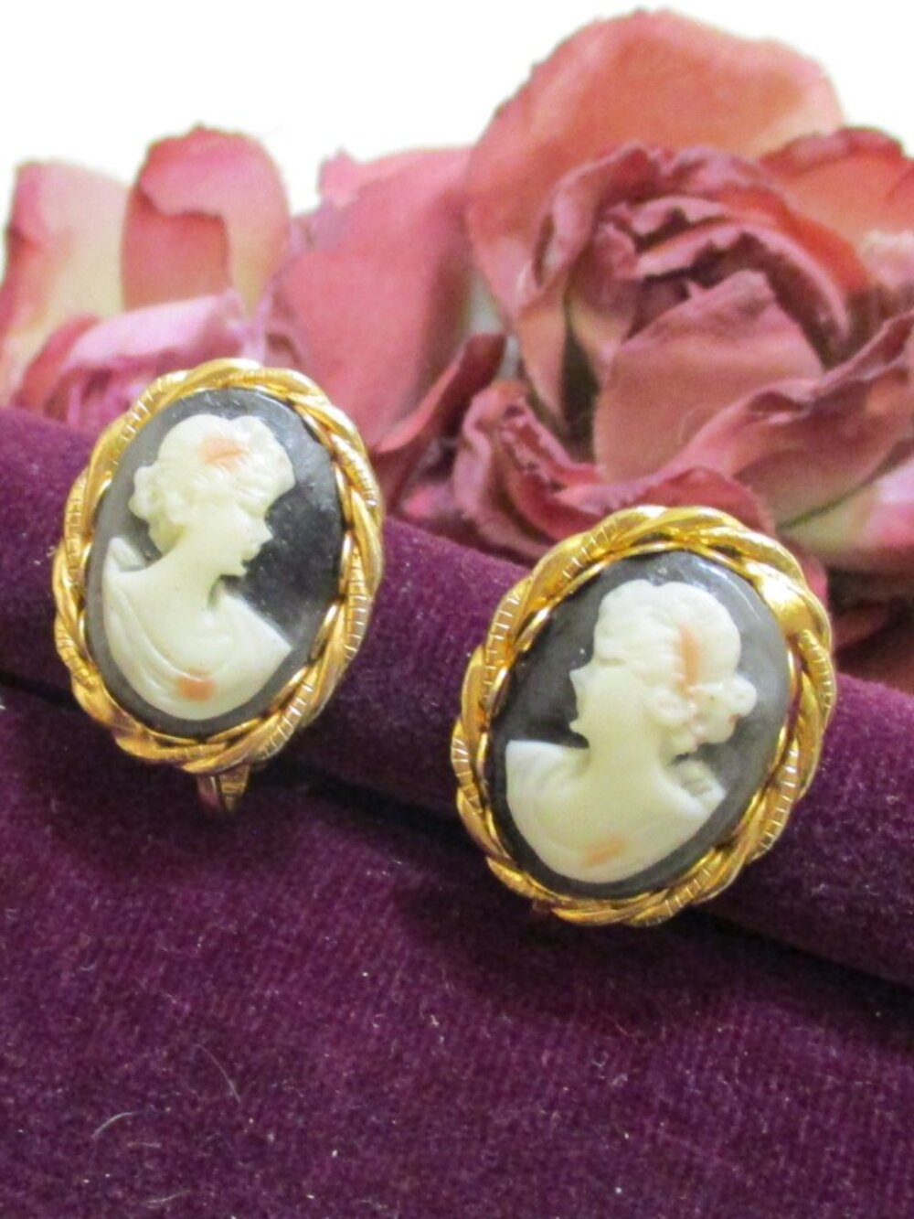 Vintage SARDONYX SHELL CAMEO Clip On Earrings: 1960s Gold Plated Jewelry